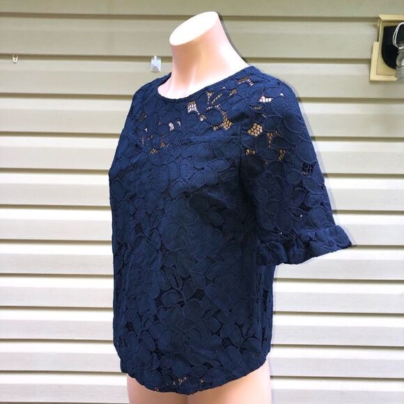 Monteau Ruffle Sleeve Top Size Medium - Picture 3 of 5